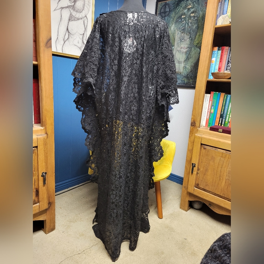 Beatnik Philosophy Lace & Bead Kaftan - Picture 8 of 11